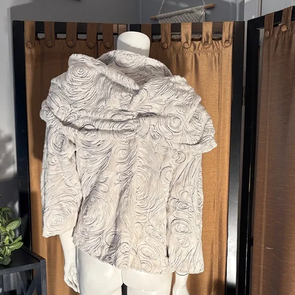 Samuel Dong Textured Cream Jacket - Picture 2 of 2
